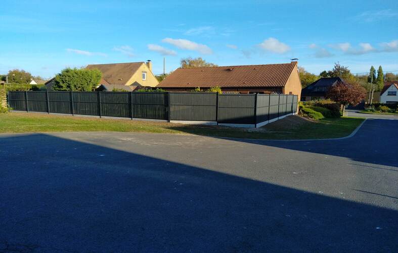 Pose de clôture à Bruay-la-Buissière